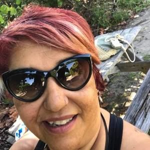 Meet your Posher, Analee